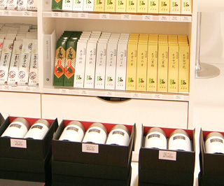 千茶荘サティ店、2008年9月売場を移転し、リニューアルオープンしました